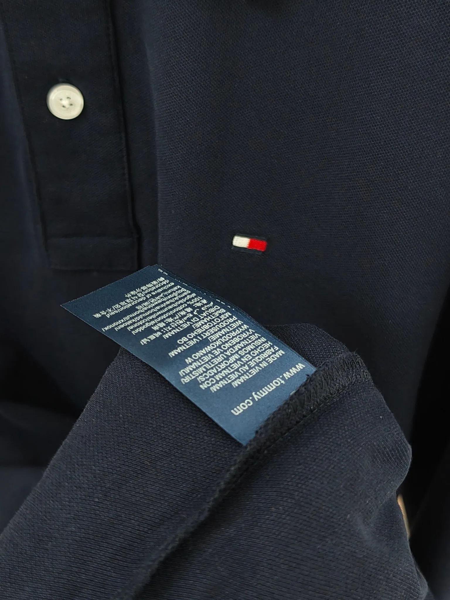 P200 Real shot quality High version Tommy embroidered polo shirt lapel long sleeves High-end quality Complete with three labels, comfortable and breathable, classic and simple, exquisite and fashionable, details show high-end quality Color: Black White Gray Navy Size: M-XXL